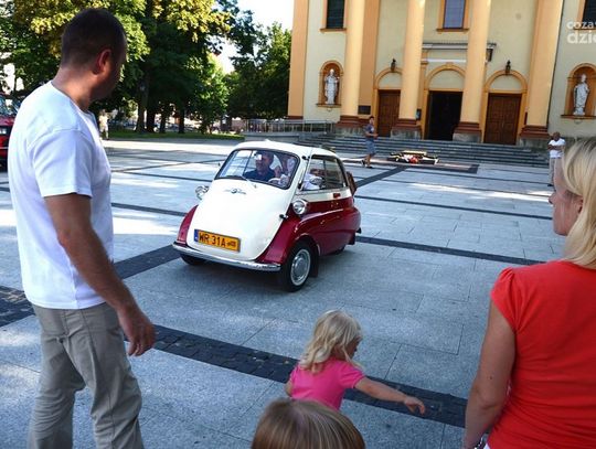 Poświęcenie pojazdów Radomskich Klasyków i Sprężystych