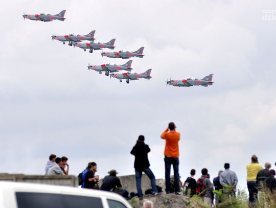 Tłumy spotterów na dzień przed Air Show Tłumy spotterów na dzień przed Air Show