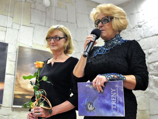 Wystawa fotografii i malarstwa Krystyny Joanny Szymańskiej Wystawa fotografii i malarstwa Krystyny Joanny Szymańskiej