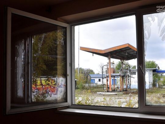 Nieczynna rozlewnia paliw na Młodzianowie