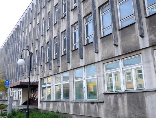 Budynek Towarzystwa Kredytowego-Ziemskiego i była siedziba Zespołu Szkół Plastycznych