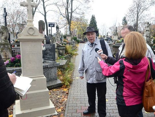 Rewitalizacja zabytkowych nagrobków na cmentarzu przy ul. Limanowskiego