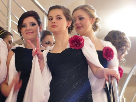 Wspomnień czar - studniówki 2013 Wspomnień czar - studniówki 2013