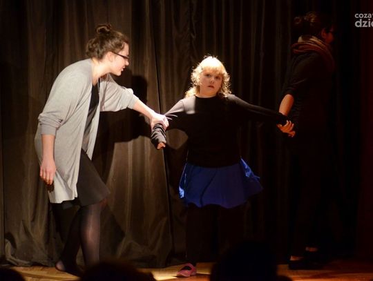 Teatr "Uśmiech" - premiera pt.: "Mama Nic" - MDK Radom