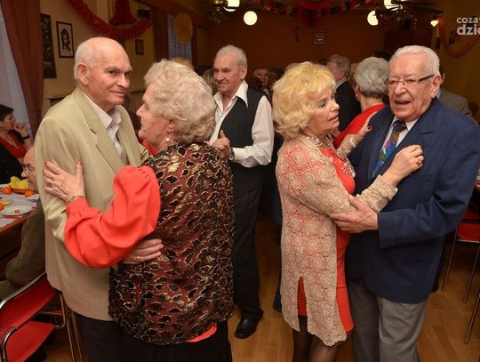 Walentynkowa potańcówka w Klubie Seniora
