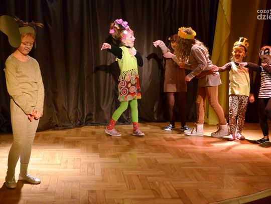 "Słonik Tupi" i "Rycerz niezłomny" - premiery Teatru Uśmiech, MDK Radom