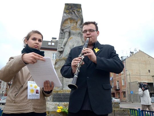 „Początek Księgi…” – happening uczniów VI L.O.