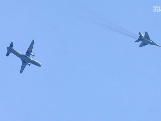 Ćwiczenia służb MSW - dzień drugi - awaryjne lądowanie Casa Ćwiczenia służb MSW - dzień drugi - awaryjne lądowanie Casa