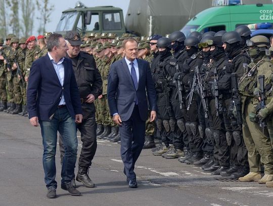 Wizyta Premiera Tuska podczas ćwiczeń służb MSW Wizyta Premiera Tuska podczas ćwiczeń służb MSW