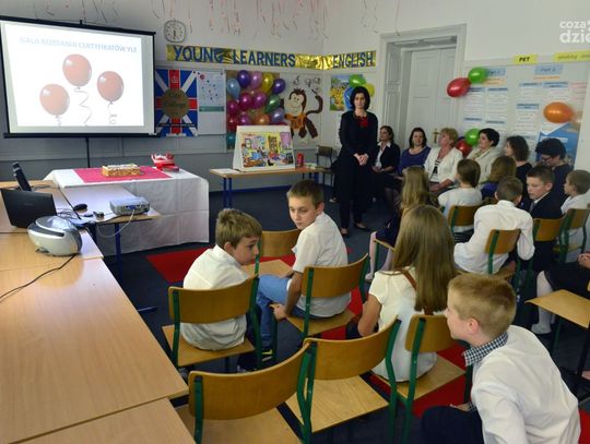 Rozdanie certyfikatów Yle Starters w City College Rozdanie certyfikatów Yle Starters w City College