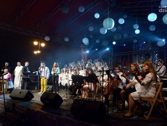 Apel Młodych i "Nieziemskie granie" Apel Młodych i "Nieziemskie granie"