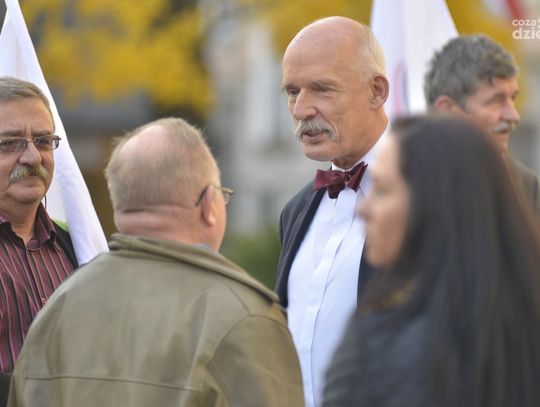 Konferencja KNP i Janusza Korwina-Mikke przed UM