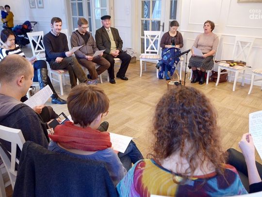 Warsztaty śpiewu i tańca Marii Siwiec oraz Radomskie Hulanie - Restauracja Rozmaryn Warsztaty śpiewu i tańca Marii Siwiec oraz Radomskie Hulanie - Restauracja Rozmaryn