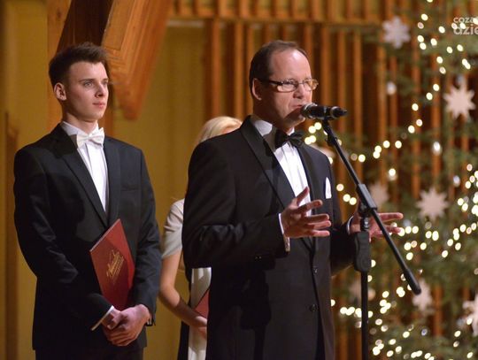 Studniówka w Zespole Szkół Muzycznych Studniówka w Zespole Szkół Muzycznych