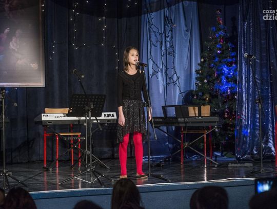 Wieczór kolęd i pastorałek w "Kuźni Artystycznej" Wieczór kolęd i pastorałek w "Kuźni Artystycznej"