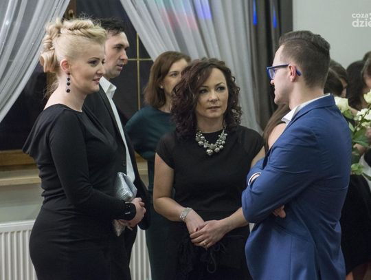 Studniówka VIII LO im. Jana III Sobieskiego Studniówka VIII LO im. Jana III Sobieskiego