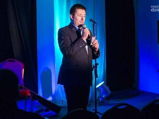 Wieczór artystyczny dla Magdaleny Swat w Łaźni - koncert Karoliny Wojdat