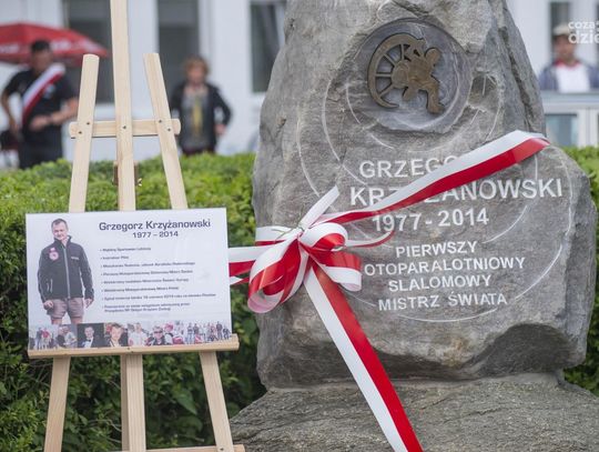 Odsłonięcie pomnika Grzegorza Krzyżanowskiego w Piastowie
