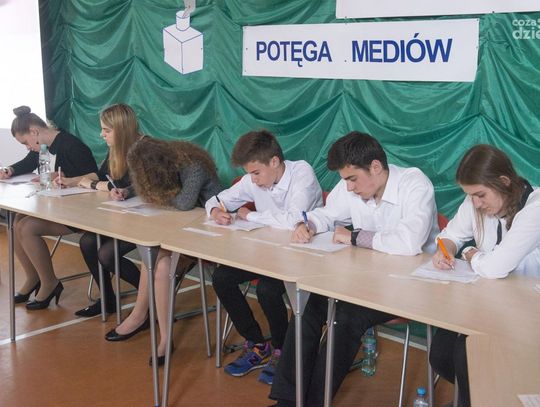 XXIII Międzygimnazjalny Konkurs Dziennikarski XXIII Międzygimnazjalny Konkurs Dziennikarski