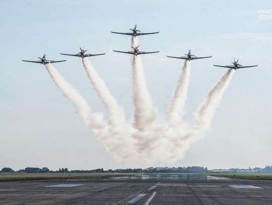Pokazowy trening Zespołu Akrobacyjnego Orlik