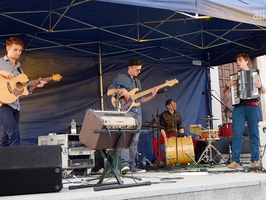 Muzyczne fontanny - Frument Project