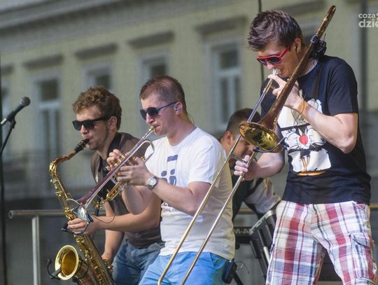 Krzywa Alternatywa - "Spotkajmy się na Żeromskiego"