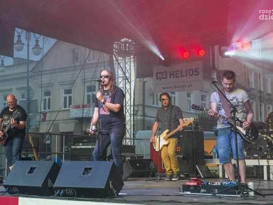 Golden Life - Spotkajmy się na Żeromskiego Golden Life - Spotkajmy się na Żeromskiego