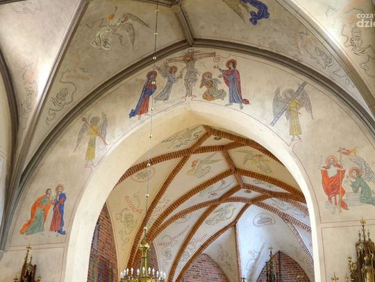 Freski w radomskiej farze Freski w radomskiej farze