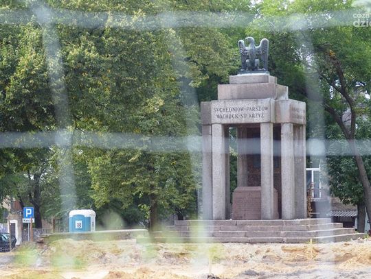 Remont Placu Żołnierzy 72 Pułku Piechoty