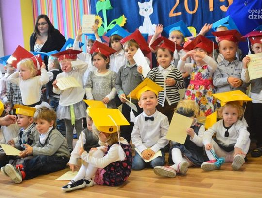 "Słoneczna Kraina" - pasowanie na przedszkolaka "Słoneczna Kraina" - pasowanie na przedszkolaka