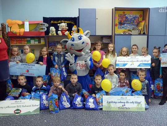 Najfajniejsza pierwsza klasa - rozdanie nagród za I i III miejsce w PSP 25 Najfajniejsza pierwsza klasa - rozdanie nagród za I i III miejsce w PSP 25
