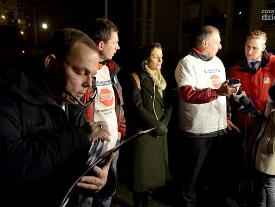 Konferencja prasowa w sprawie Fabiana i jego ojca.