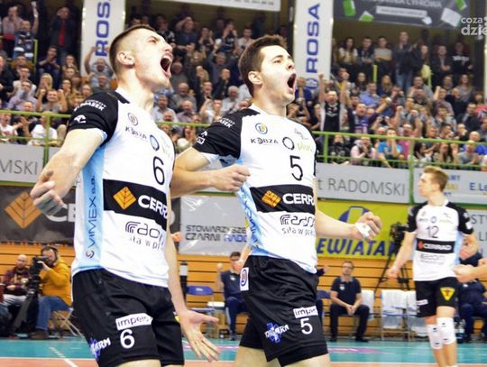 ZOBACZCIE JAK CERRAD ZMASAKROWAŁ RESOVIĘ!!!