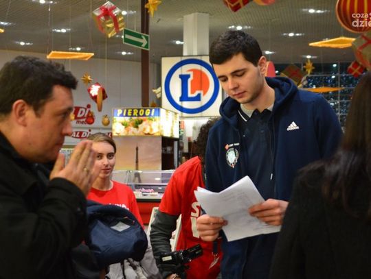 Carred Czarni Radom wspierają Szlachetną Paczkę