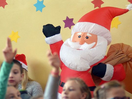 "Mikołajki na sportowo" dla podopiecznych MOPS w ZSZ im. mjr. H. Dobrzańskiego Hubala