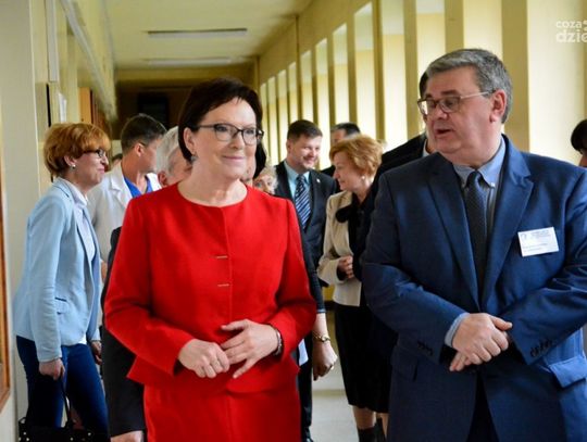 Przekazanie nowego wyposazenia w szpitalu miejskim Przekazanie nowego wyposazenia w szpitalu miejskim