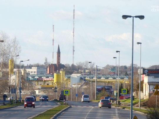 Ruszyła budowa kładki na Obozisku