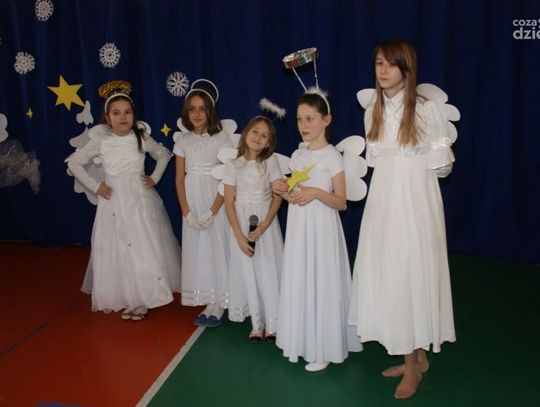 Bajkowe Jasełka w PSP nr 2 Bajkowe Jasełka w PSP nr 2