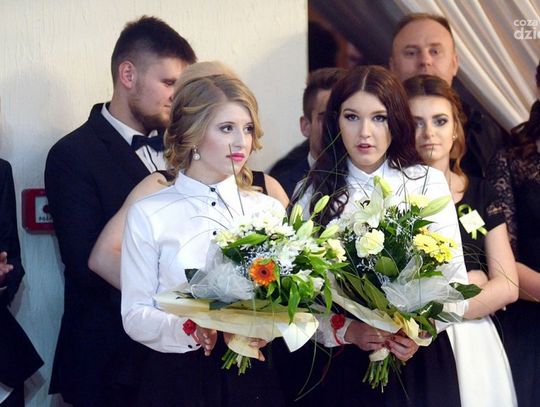 Studniówka XLO im. Stanisława Konarskiego Studniówka XLO im. Stanisława Konarskiego