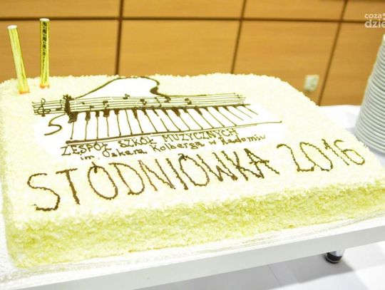 Radomskie studniówki na wesoło