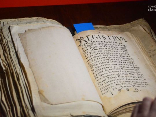 Skarb odkryty w farze Skarb odkryty w farze