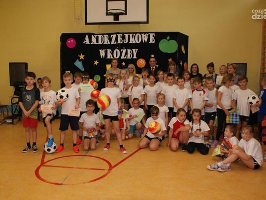 V Liceum Ogólnokształcące im. Romualda Traugutta V Liceum Ogólnokształcące im. Romualda Traugutta