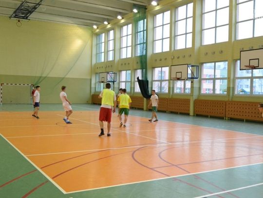 VII Liceum Ogólnokształcącego im. Krzysztofa Kamila Baczyńskiego VII Liceum Ogólnokształcącego im. Krzysztofa Kamila Baczyńskiego