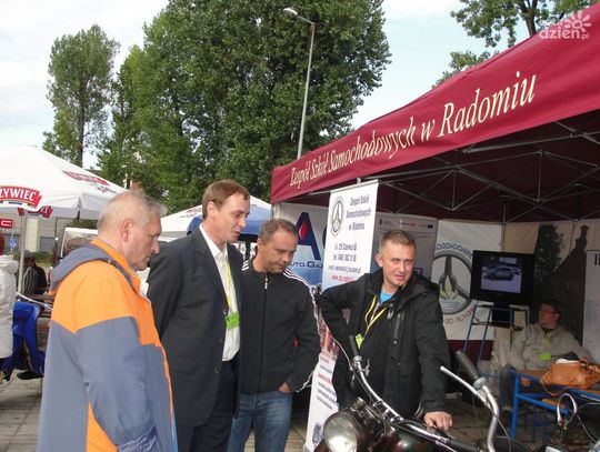 Zespół Szkół Samochodowych Zespół Szkół Samochodowych