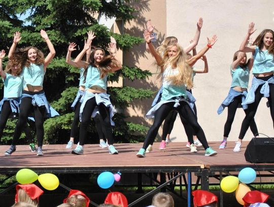 Zespół Szkół Ogólnokształcących nr 4 z oddziałami sportowymi im. Polskich Olimpijczyków Zespół Szkół Ogólnokształcących nr 4 z oddziałami sportowymi im. Polskich Olimpijczyków