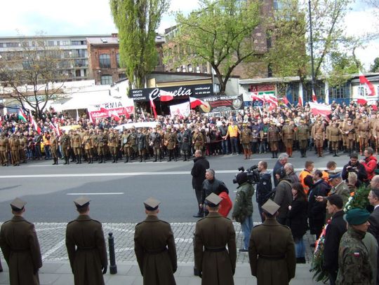 Radomska młodzież na pogrzebie "Łupaszki"