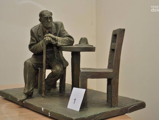 Ławeczka Kołakowskiego - propozycje