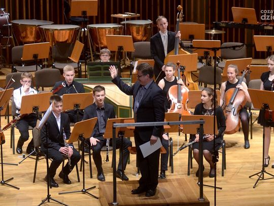 Kolory dźwięku - koncert Młodzieżowej Orkiestry Kameralnej z Magdeburga. Kolory dźwięku - koncert Młodzieżowej Orkiestry Kameralnej z Magdeburga.