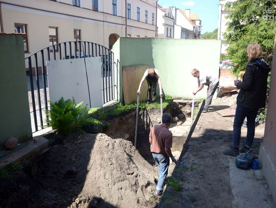 Wykopaliska w Domu Gąski i Esterki