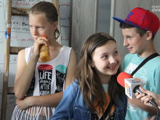 Odwiedziny dzieci z Zespołu Pracy Socjalnej nr 8 w naszej redakcji Odwiedziny dzieci z Zespołu Pracy Socjalnej nr 8 w naszej redakcji